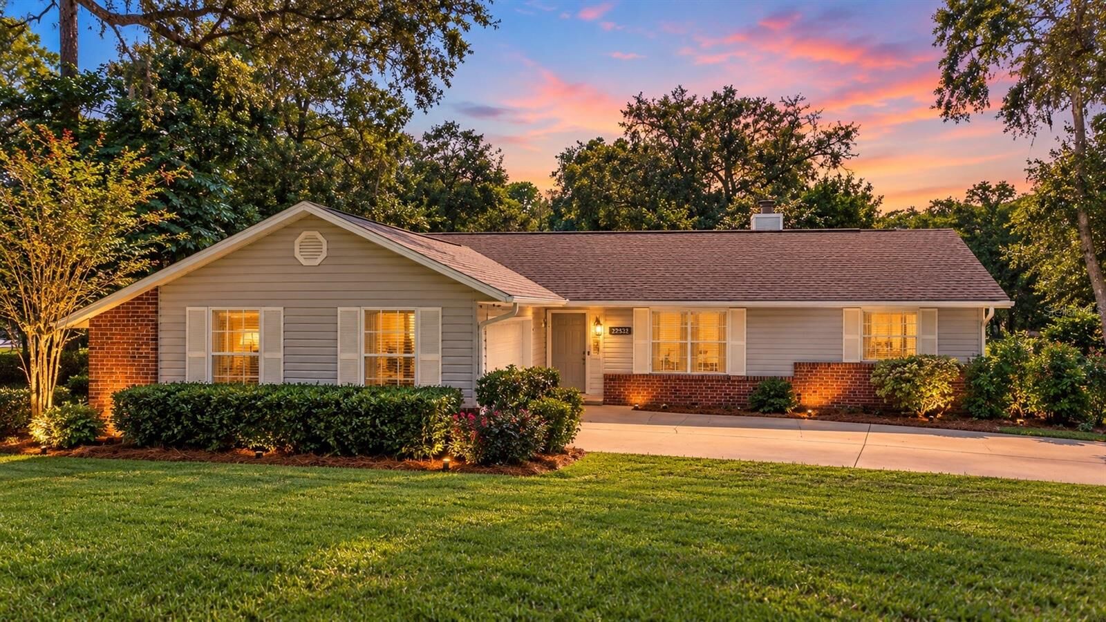 Property Photo: 6542 SW County Rd 100A FL 32091