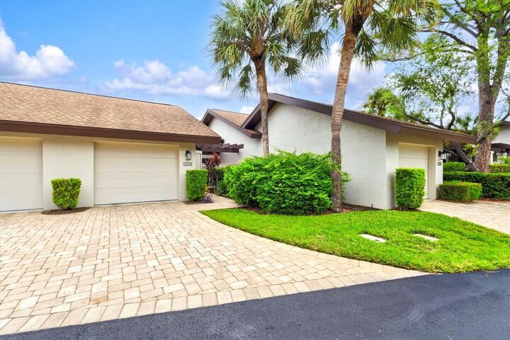 Property Photo:  3118 Windrush Bourne 8  FL 34235 