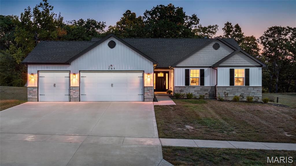 Property Photo:  105 Providence Ridge Court  MO 63385 