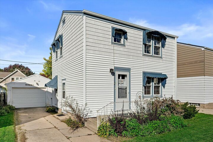 Property Photo:  2759 S Humboldt Park Ct  WI 53207 