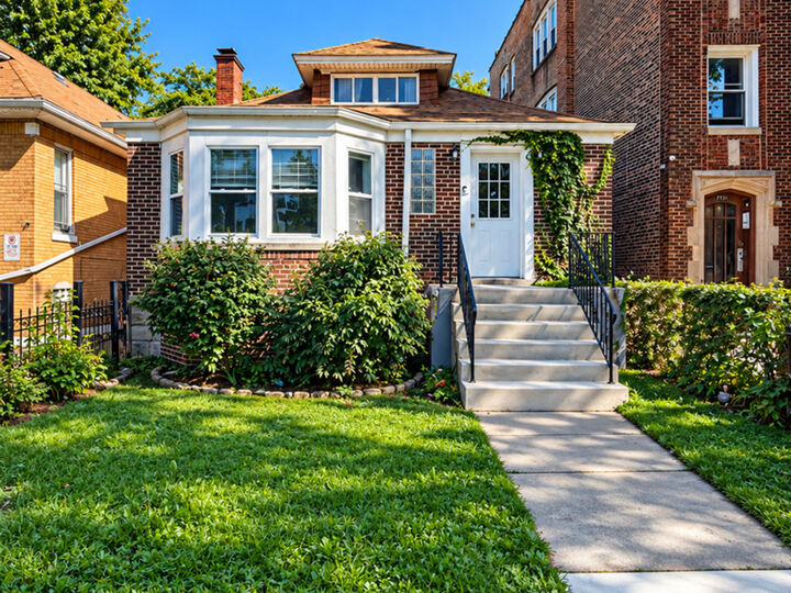 Property Photo:  