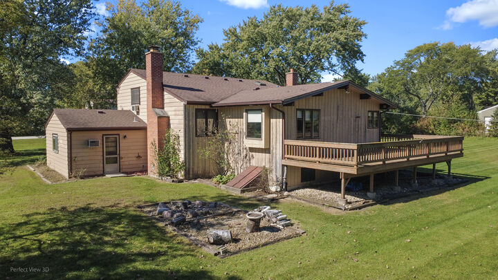 Property Photo:  2244 Heathercliff Drive  IL 60048 