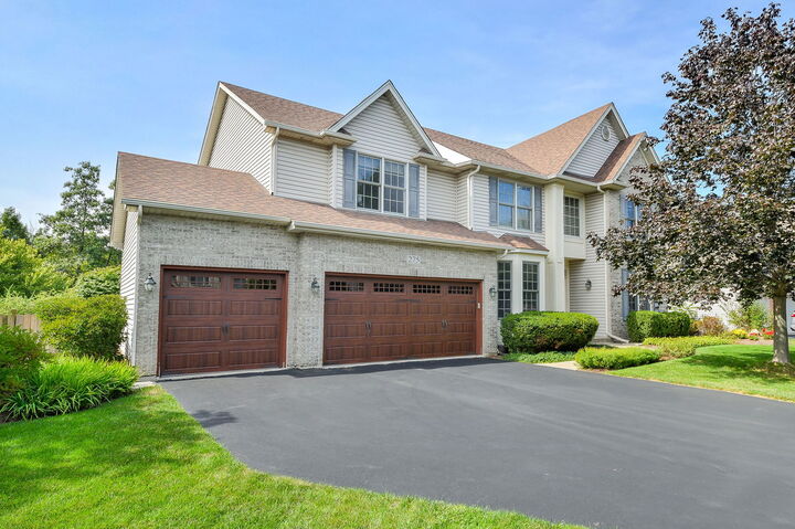 Property Photo:  275 Stafney Drive  IL 60510 