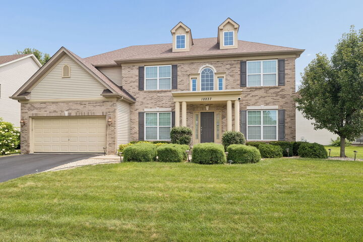 Property Photo: 12237 Winterberry Lane IL 60585