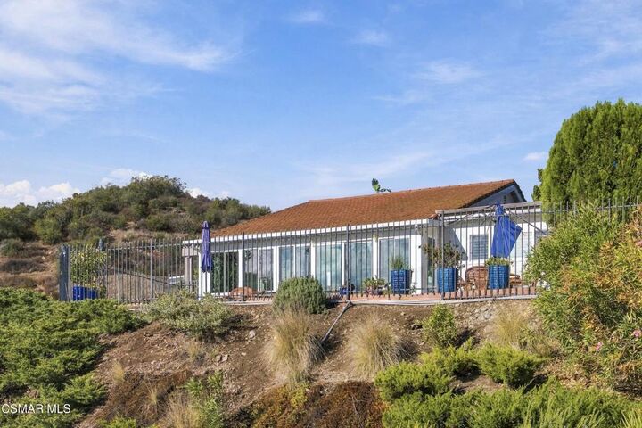 Property Photo:  32458 Saddle Mountain Drive  CA 91361 