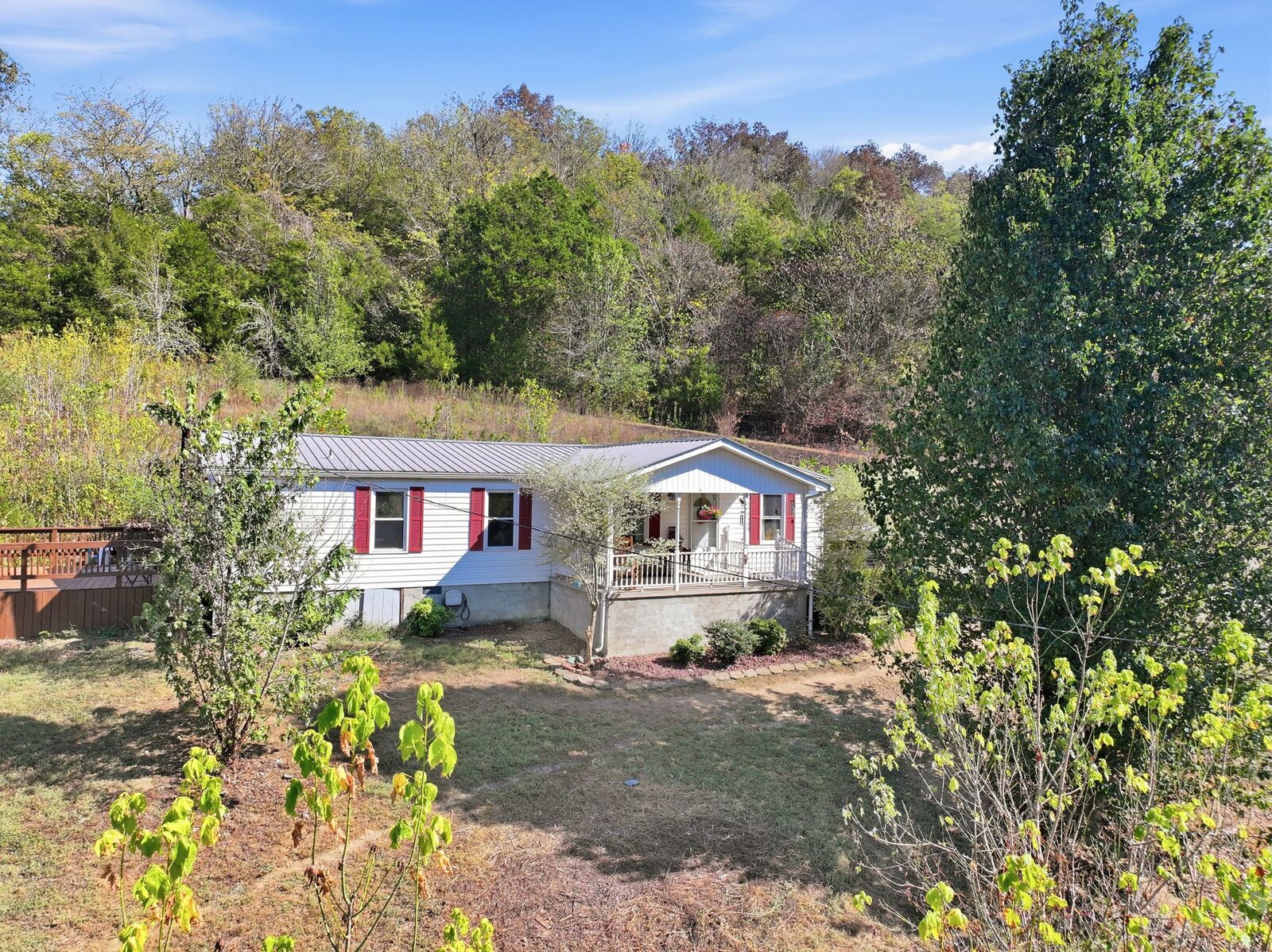 Property Photo:  707 Dry Creek Rd  TN 37059 