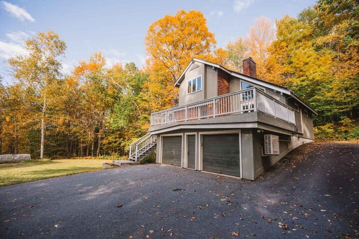 Property Photo:  11 Eastman Hill Road  NH 03766 