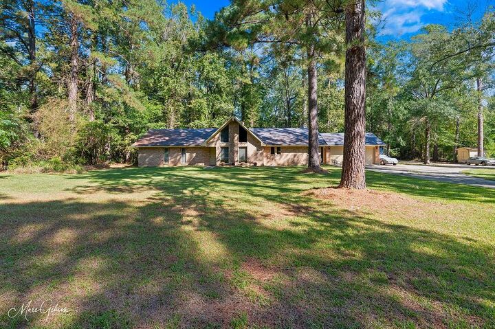 Property Photo:  8326 Kelly Lane  LA 71033 