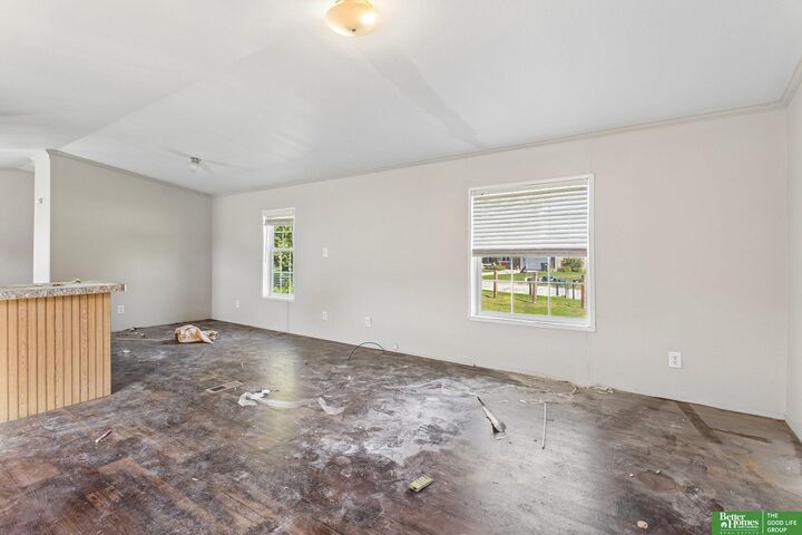 Property Photo:  1075 W 8th Street 2  NE 68649 