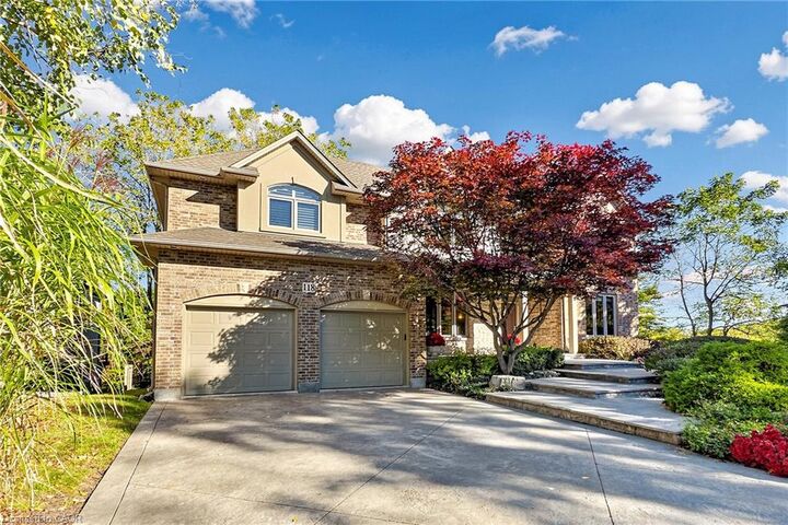 Property Photo:  118 Foxridge Drive  ON L9G 5B9 