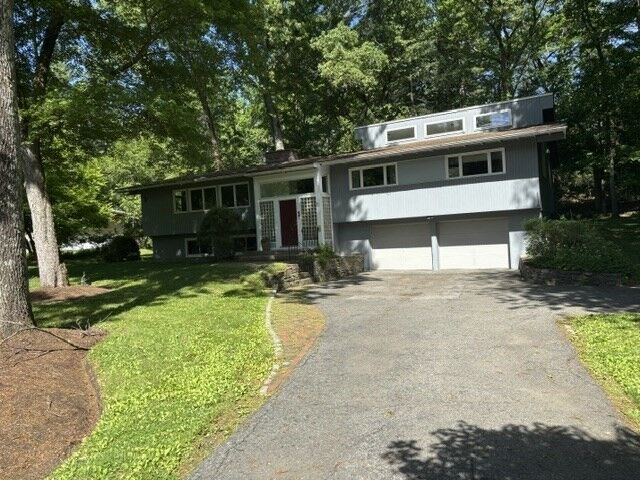 Property Photo:  1 Holiday Road  MA 01778 