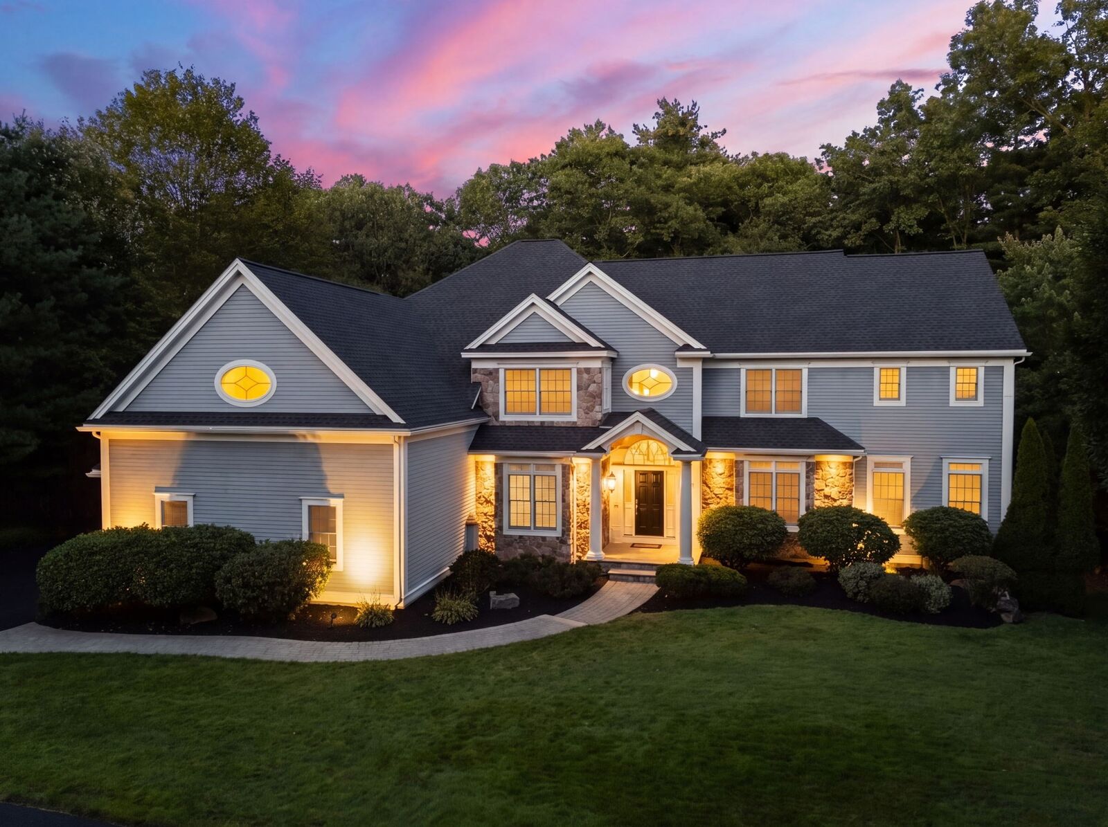 Property Photo: 7 Turtle Creek Circle MA 01545