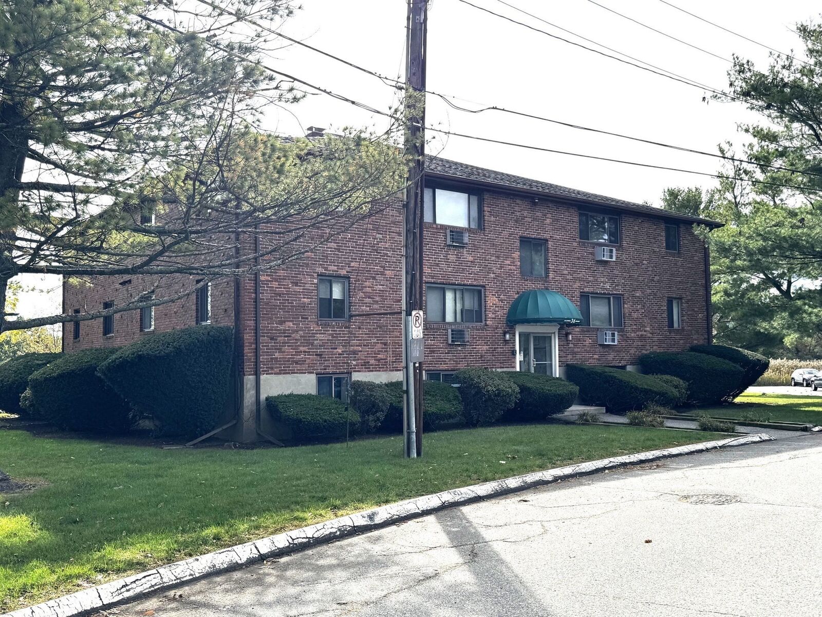 Property Photo:  36 Bayview Ter 1  MA 01923 