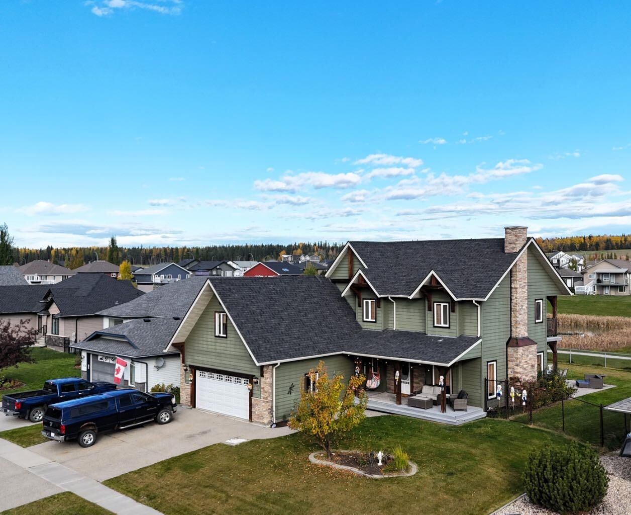 Property Photo: 4112 15 Avenue AB T7E 0A5