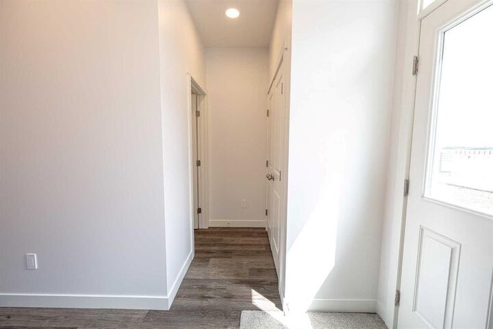 Property Photo:  8625 Copperwood Road  AB T8X 0X8 
