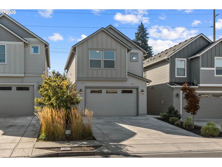 Property Photo:  5723 NE 58th Way  WA 98661 
