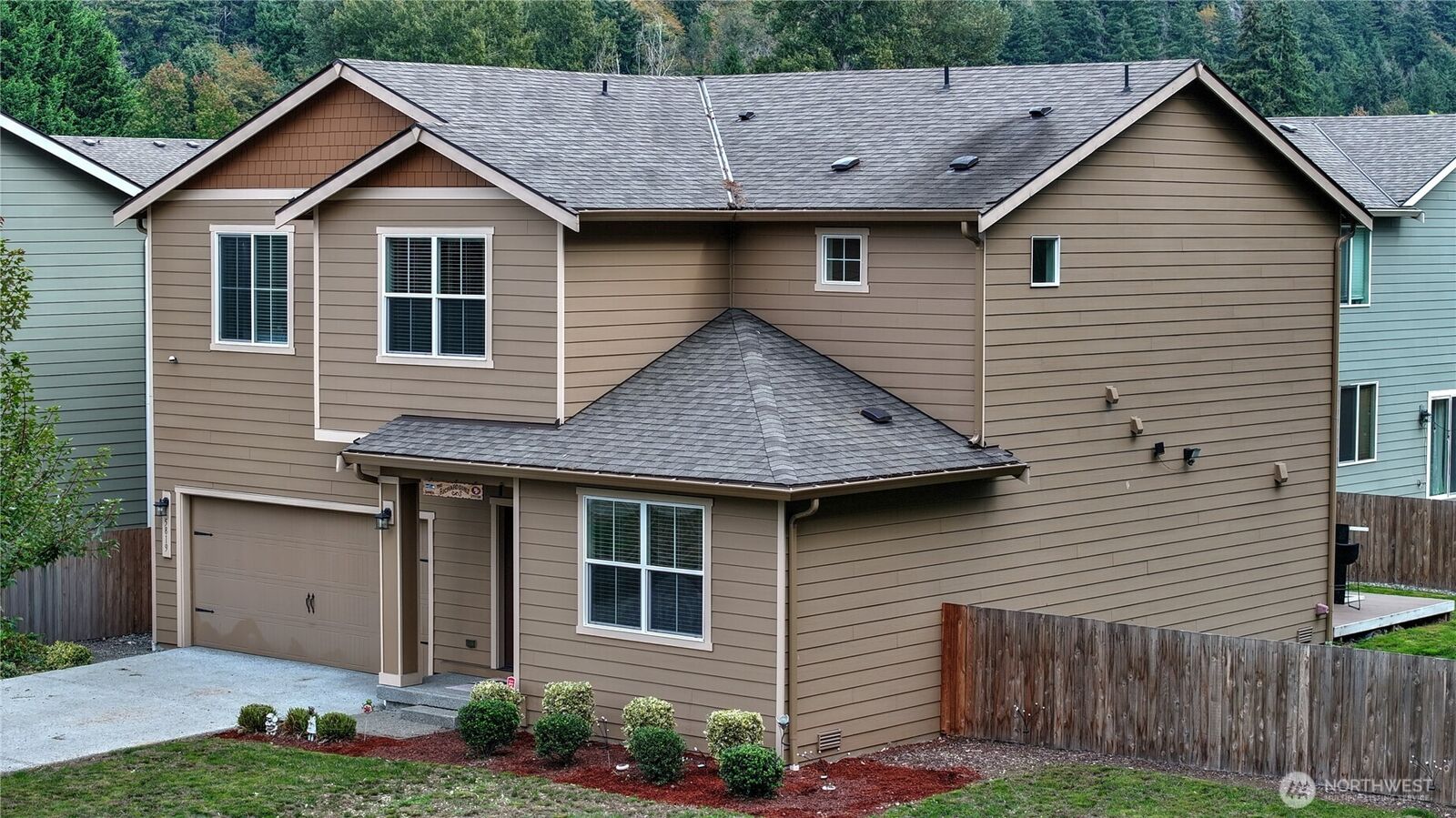Property Photo:  5819 E 114 Avenue E  WA 98372 