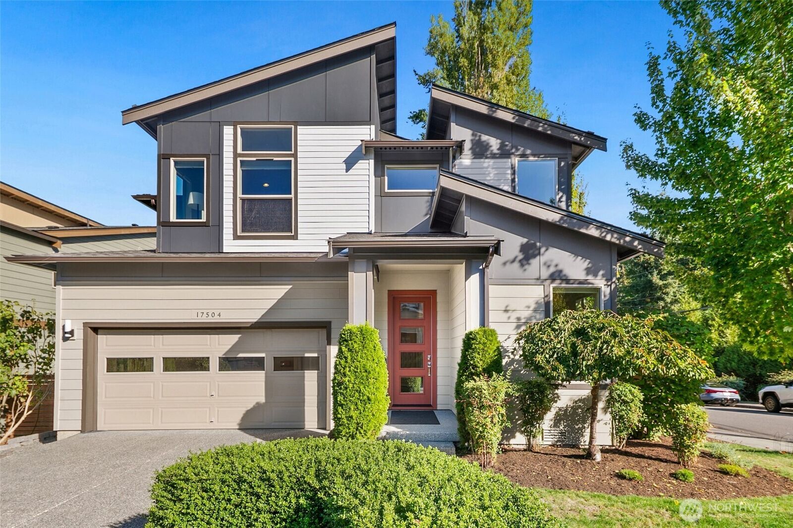 Property Photo: 17504 92nd Place NE WA 98011