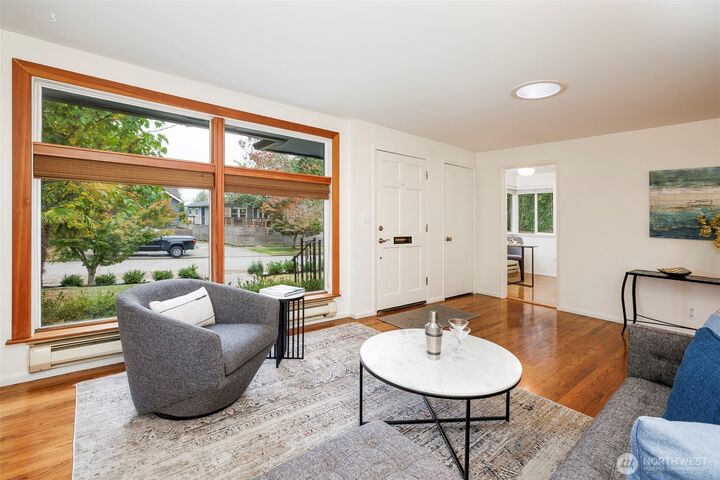 Property Photo:  7529  31st Avenue SW  WA 98126 