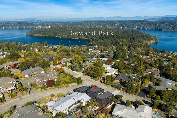 Property Photo:  6203  52nd Avenue S  WA 98118 