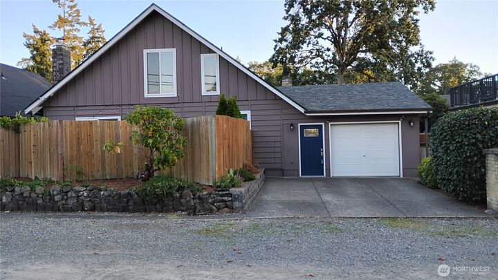 Property Photo:  6502  Avondale Road SW  WA 98499 