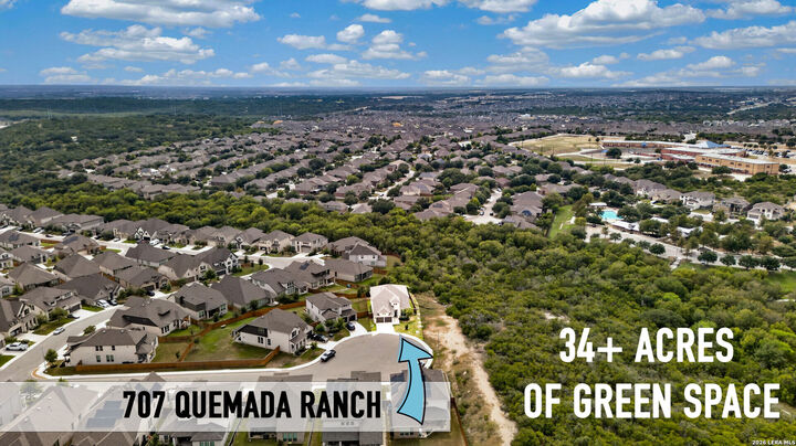 Property Photo: 707 Quemada Rnch TX 78245