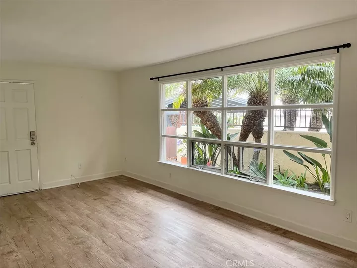 Property Photo:  970 Glenneyre Street A  CA 92651 