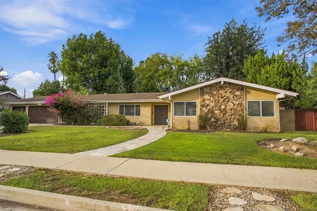 Property Photo:  17315 Superior Street  CA 91325 