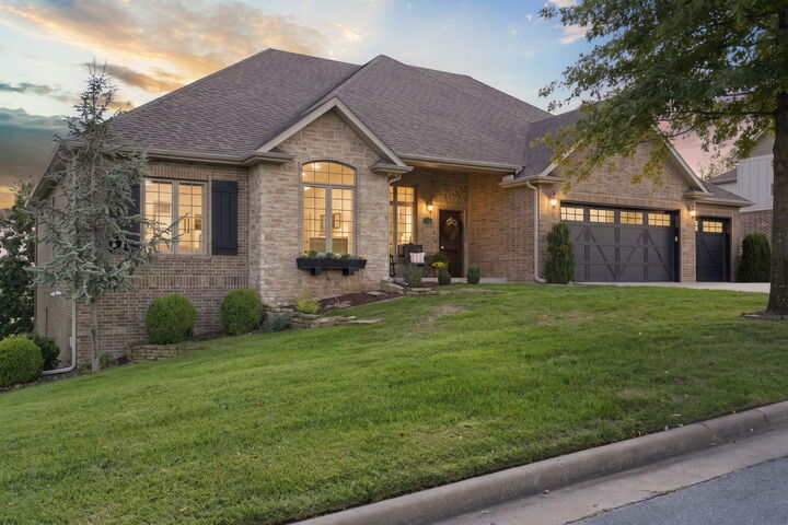 Property Photo: 3312 W Bluffview Street MO 65810