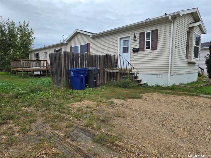 Property Photo:  125 1st Avenue SW  SK S4H 2H9 