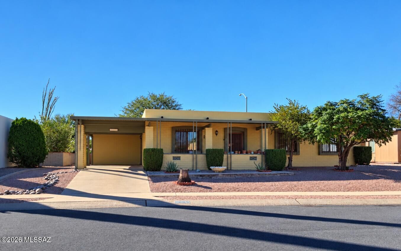 Property Photo:  1560 S Santa Belia  AZ 85614 