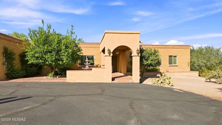 Property Photo:  5620 N Barrasca Avenue  AZ 85750 