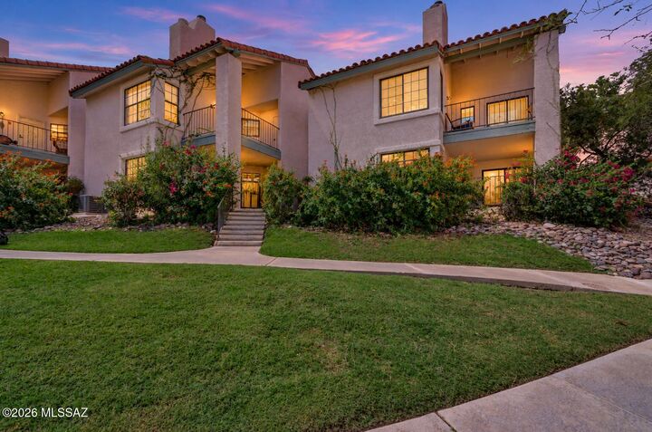Property Photo:  6470 N Tierra De Las Catalinas 97  AZ 85718 