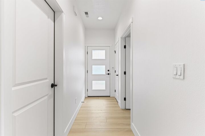 Property Photo:  219 N Dewberry Pl  WA 99336 