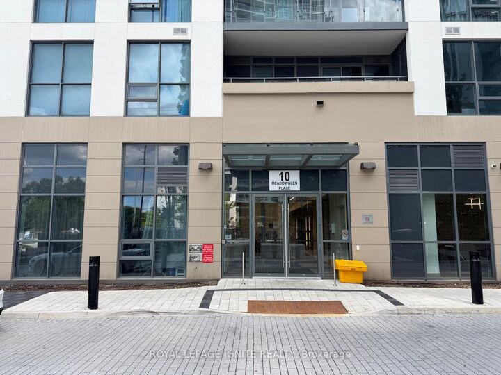Property Photo:  10 Meadowglen Place 310  ON M1G 0A8 