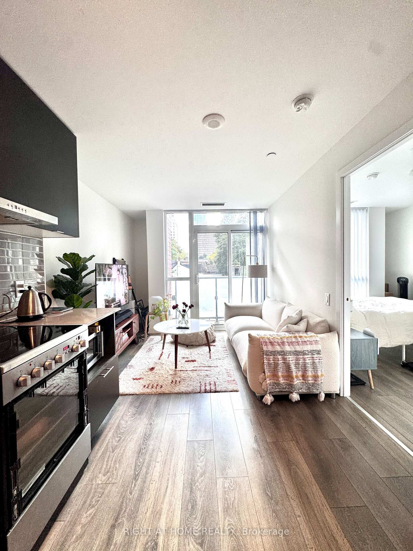 Property Photo: 365 Church Street 205 ON M5B 0B5