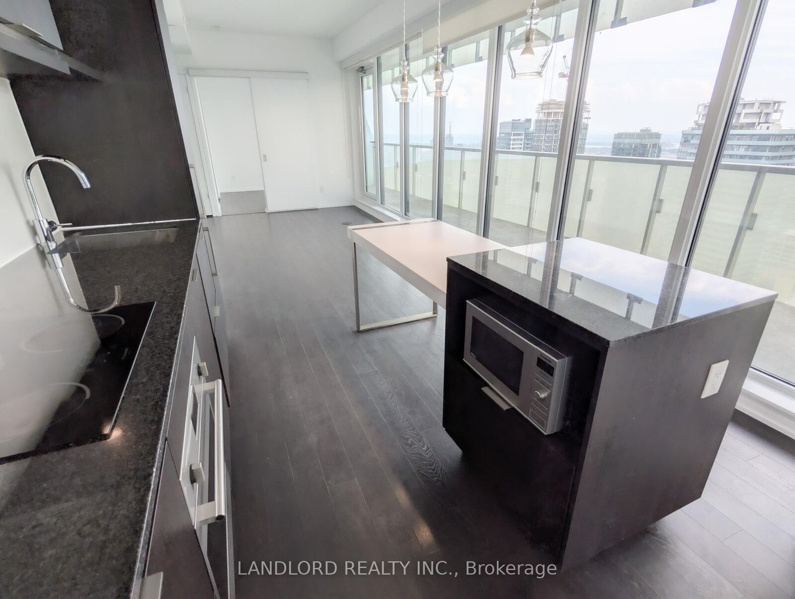 Property Photo: 197 Yonge Street 4309 ON M5B 1M4