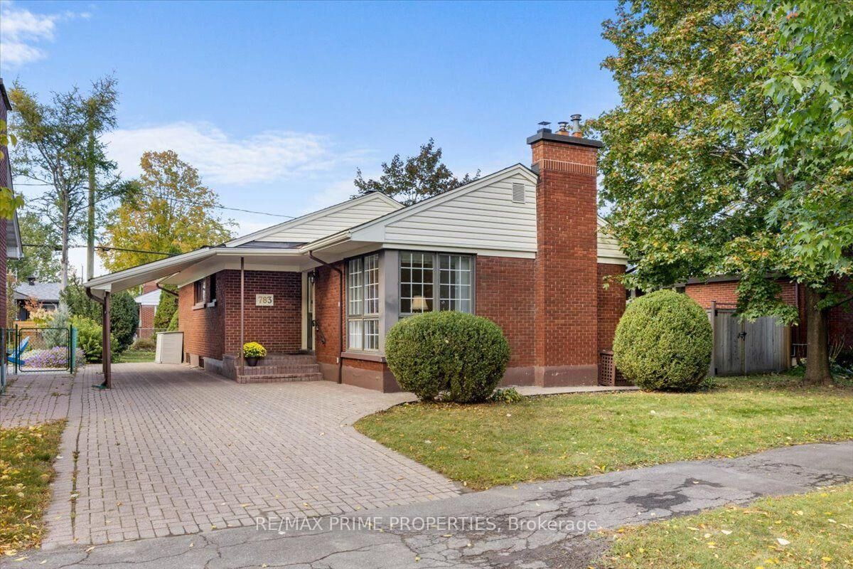 Property Photo:  783 Wingate Drive  ON K1G 1S2 