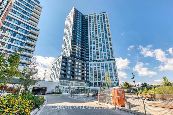Property Photo:  2495 Eglinton Avenue W 1810  ON L5M 2T2 