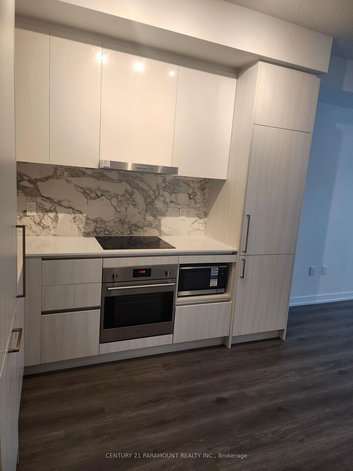 Property Photo:  225 Commerce Street 4301  ON L4K 0R1 