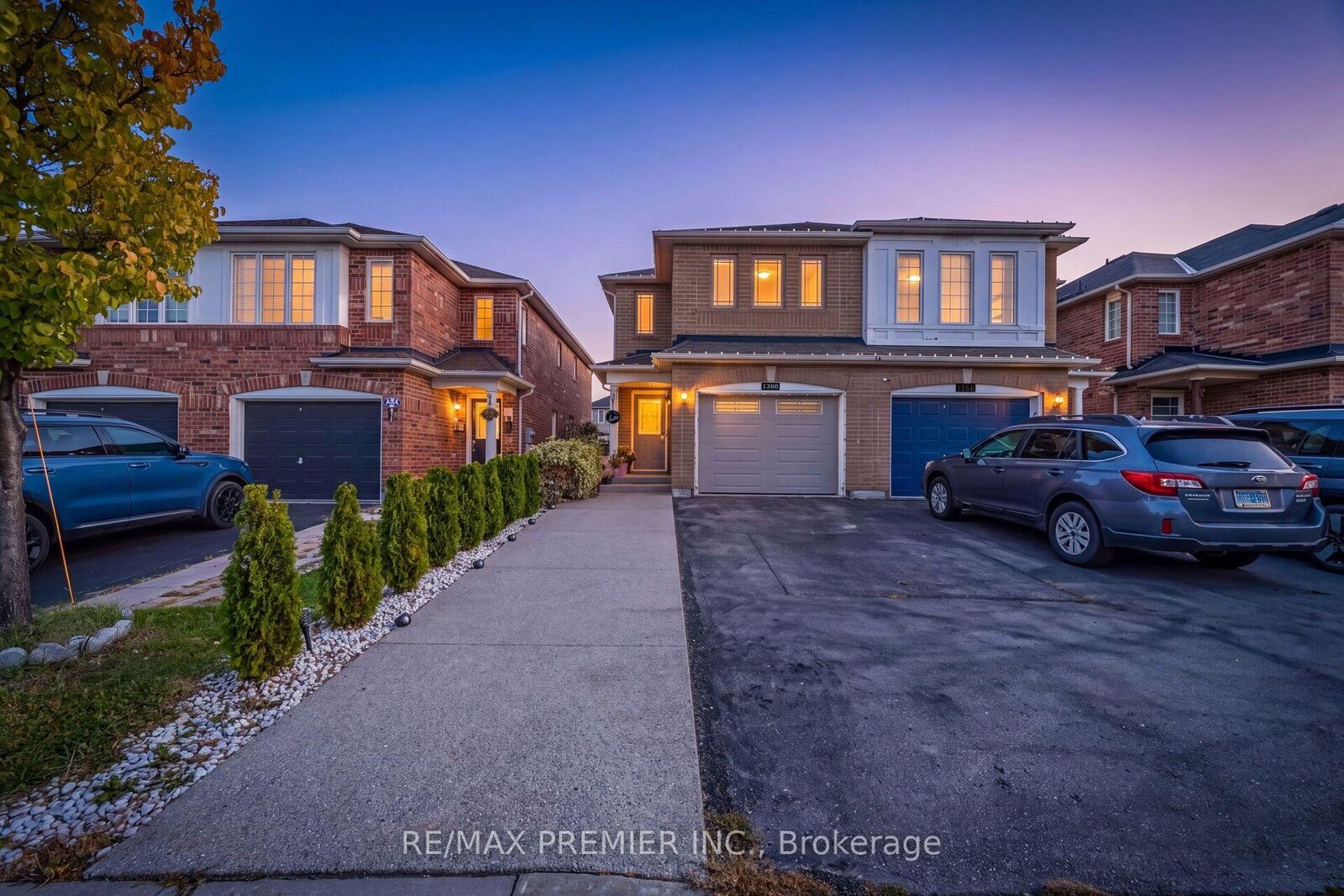 Property Photo:  1268 Newell Street  ON L9T 6C2 