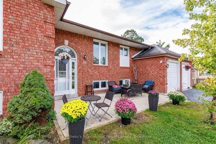 Property Photo:  15 Port Royal Trail  ON L9Z 1H7 