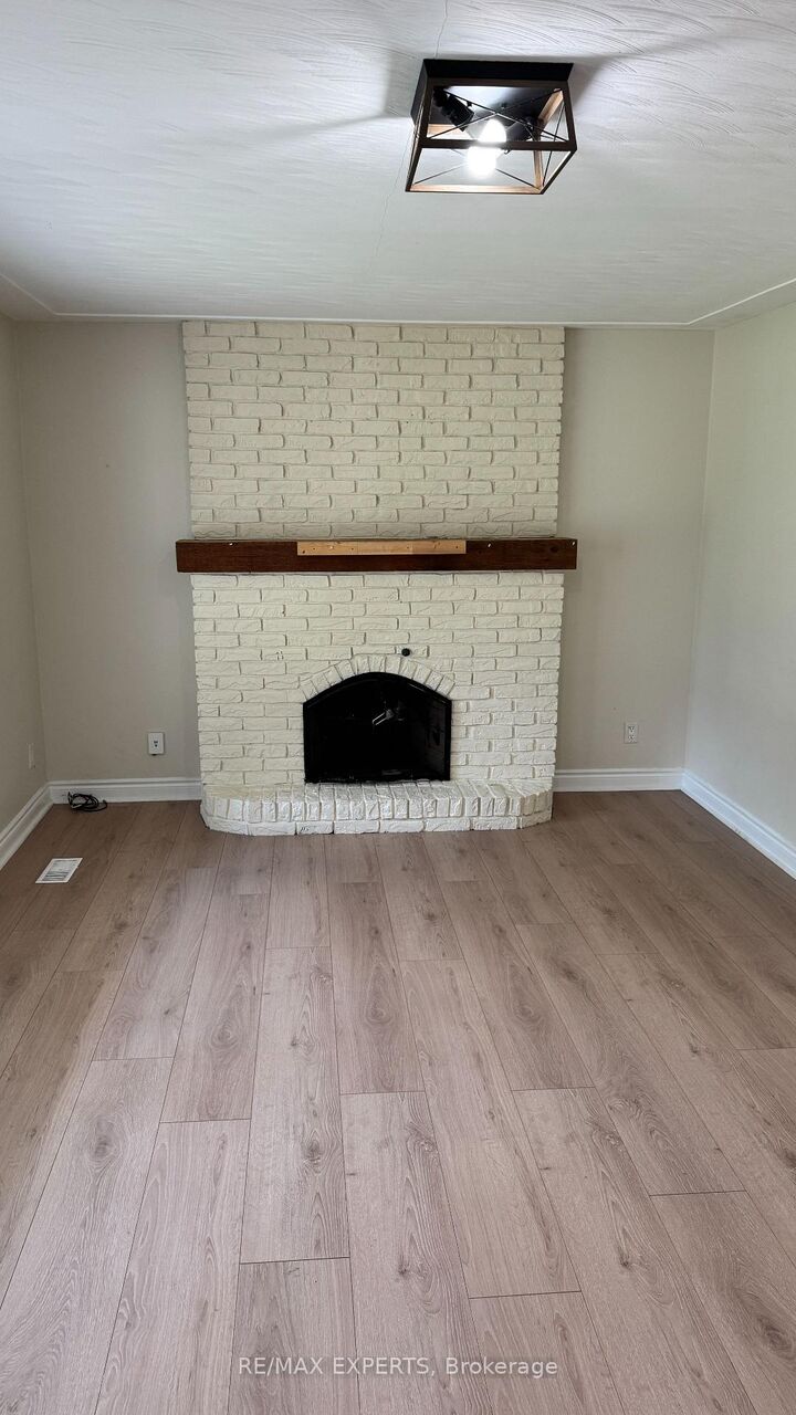 Photo de la propriété:  115 Uplands Drive  ON N2M 4X3 