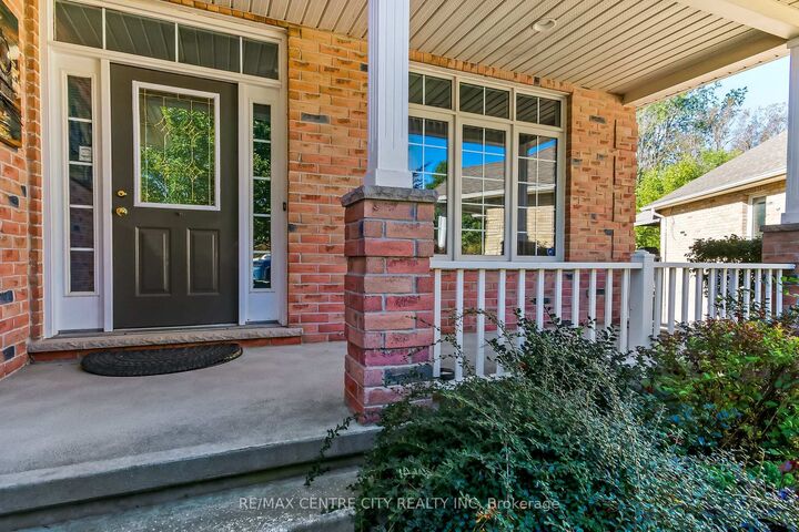 Property Photo:  22 Harrington Crescent  ON N5R 6J1 