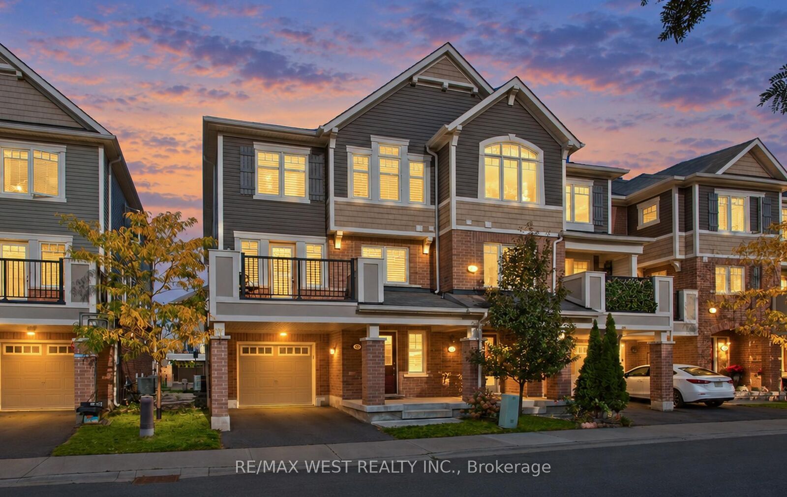 Property Photo:  1000 Asleton Boulevard 90  ON L9T 9L6 