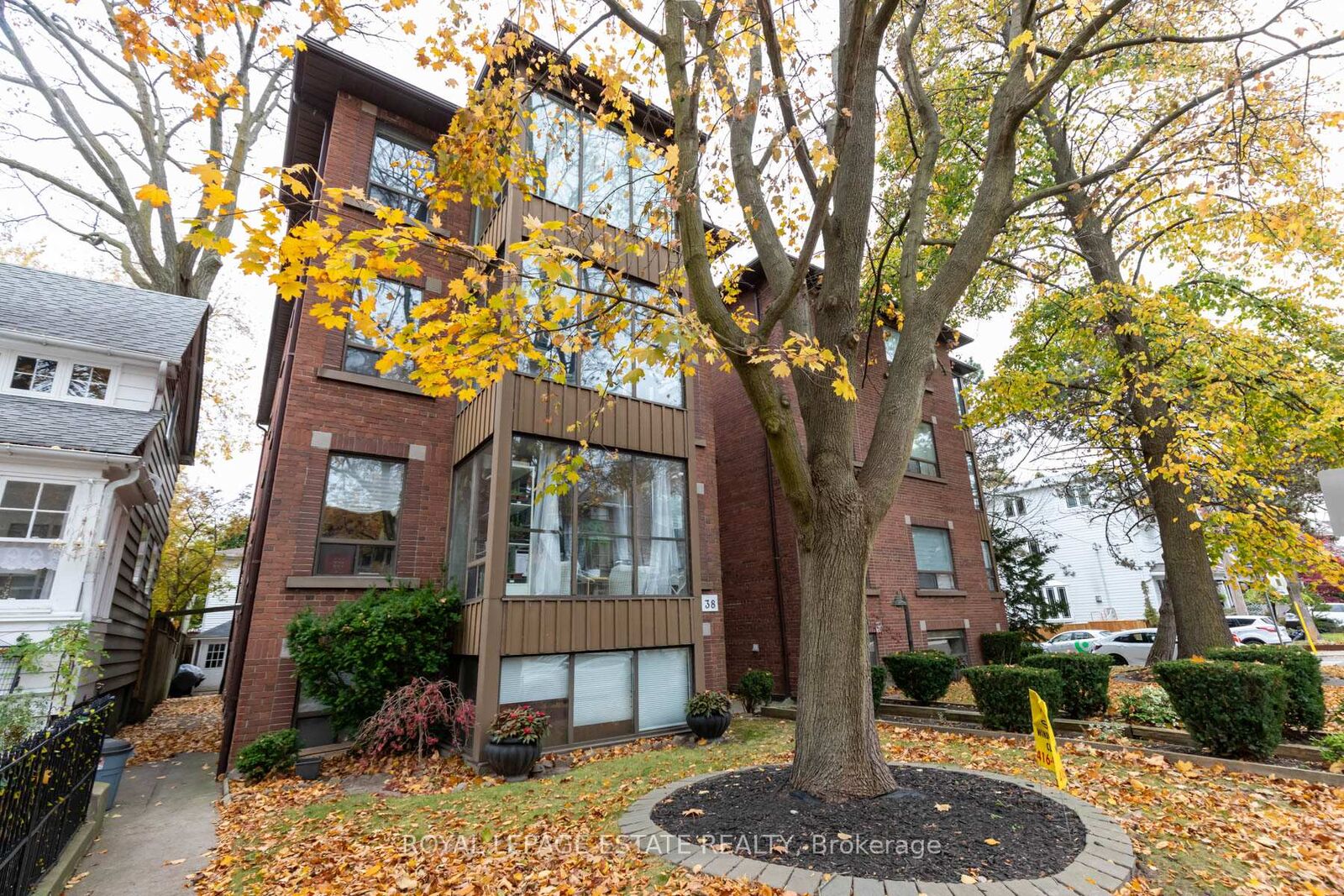 Property Photo:  38 Leuty Avenue 1A  ON M4E 2R3 