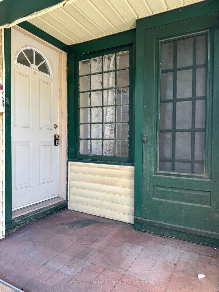 Property Photo:  4488 Eastwood Crescent  ON L2E 1A9 