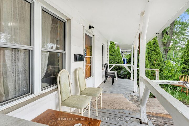 Property Photo: 908 Windsor Avenue ON N9A 1K2