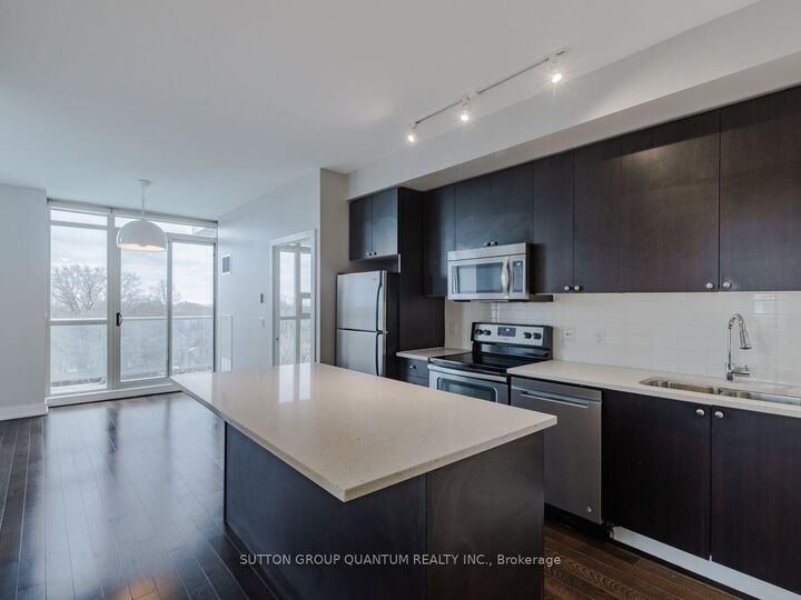 Property Photo: 1638 Bloor Street W 801 ON M6P 0A6