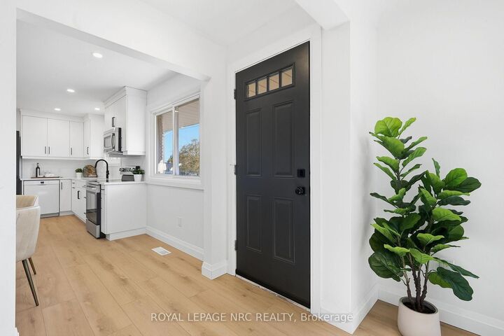 Property Photo:  106 Jacobson Avenue  ON L2T 3A3 